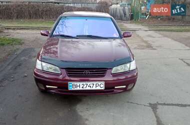 Седан Toyota Camry 1996 в Одессе