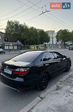 Седан Toyota Camry 2017 в Сумах