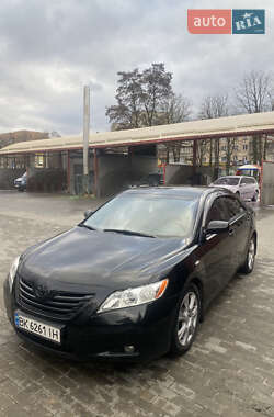 Седан Toyota Camry 2008 в Львове