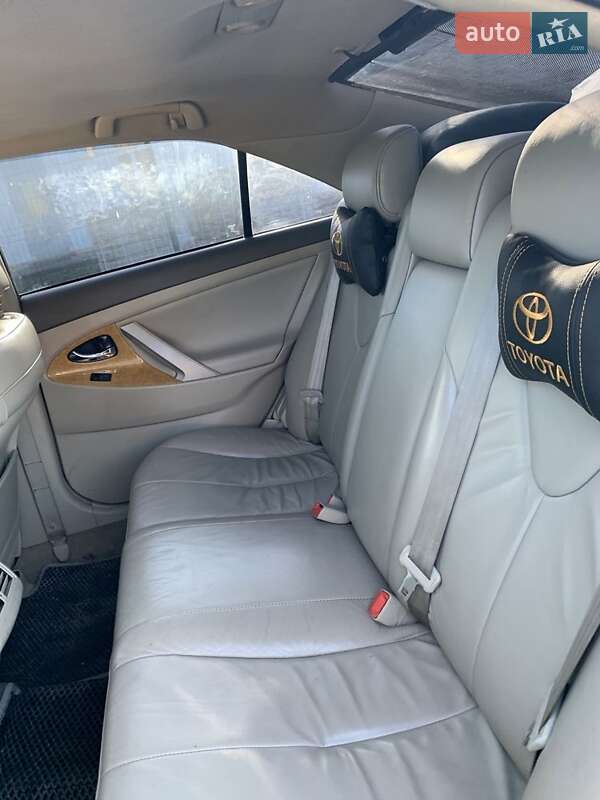 Седан Toyota Camry 2007 в Раздельной