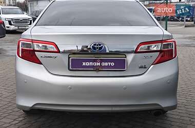 Седан Toyota Camry 2012 в Львові