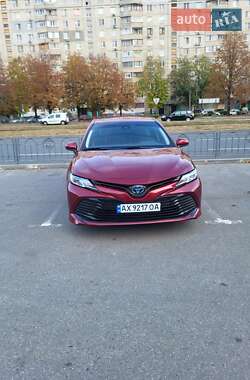 Седан Toyota Camry 2019 в Харкові