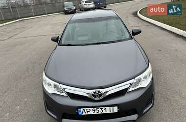 Седан Toyota Camry 2013 в Запоріжжі