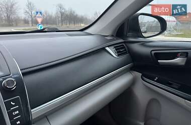 Седан Toyota Camry 2013 в Запоріжжі