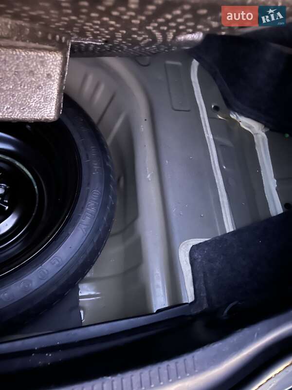 Седан Toyota Camry 2015 в Гайвороні