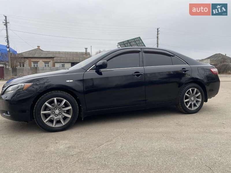 Седан Toyota Camry 2007 в Ізюмі
