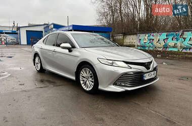 Седан Toyota Camry 2018 в 