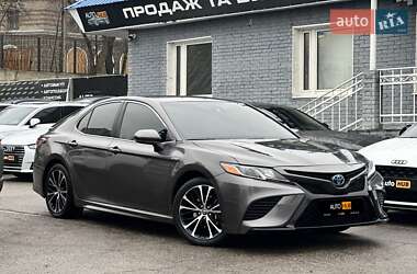 Toyota Camry 2017