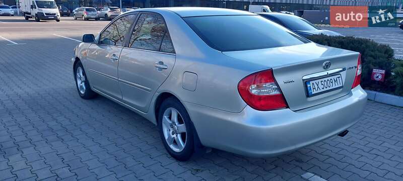 Седан Toyota Camry 2002 в Одессе