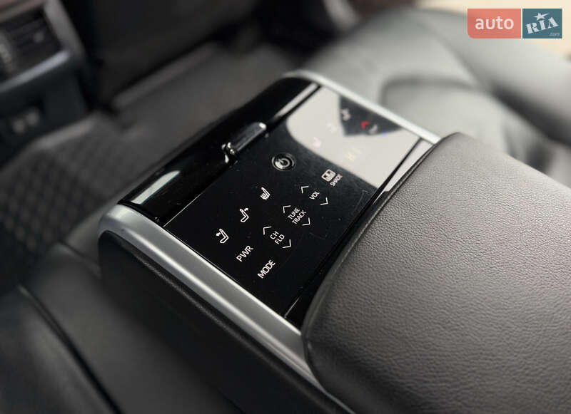 Седан Toyota Camry 2017 в Харькове