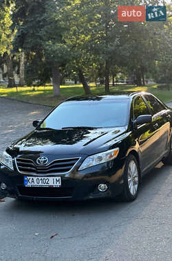 Седан Toyota Camry 2011 в Києві