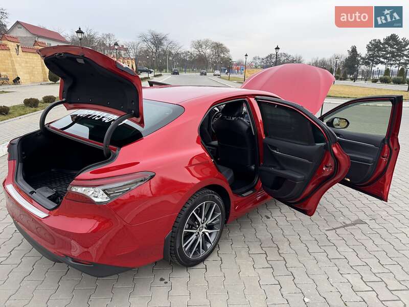 Седан Toyota Camry 2022 в Измаиле