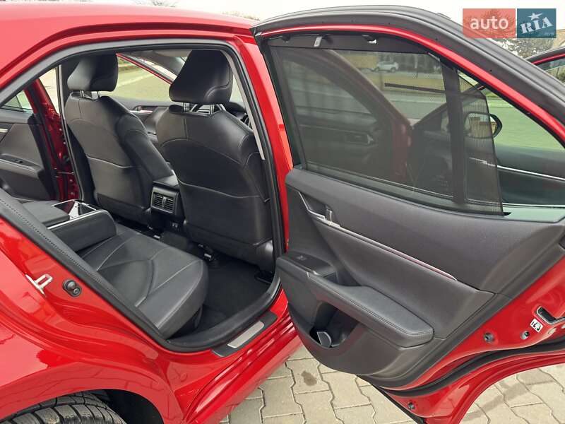 Седан Toyota Camry 2022 в Измаиле