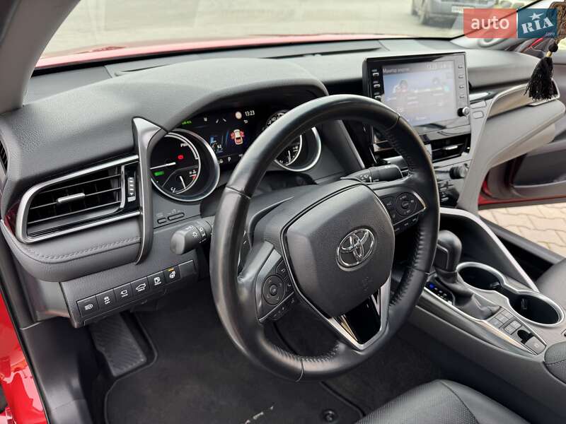 Седан Toyota Camry 2022 в Измаиле