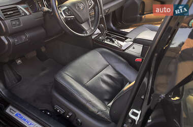 Седан Toyota Camry 2015 в 