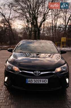 Седан Toyota Camry 2016 в Гайсине