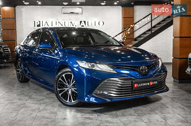 Седан Toyota Camry 2019 в 