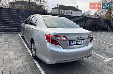 Седан Toyota Camry 2012 в 