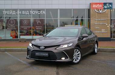 Toyota Camry 2023