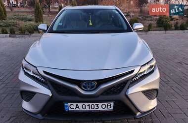 Седан Toyota Camry 2020 в Черкассах