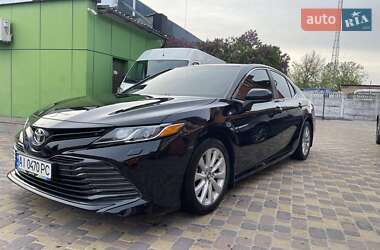 Седан Toyota Camry 2018 в 