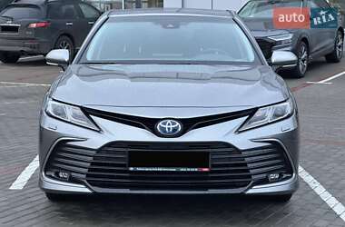 Седан Toyota Camry 2023 в Києві