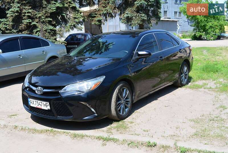 Toyota Camry 2015