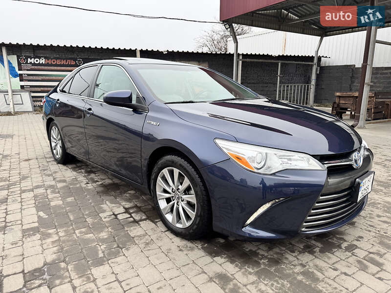 Toyota Camry 2016