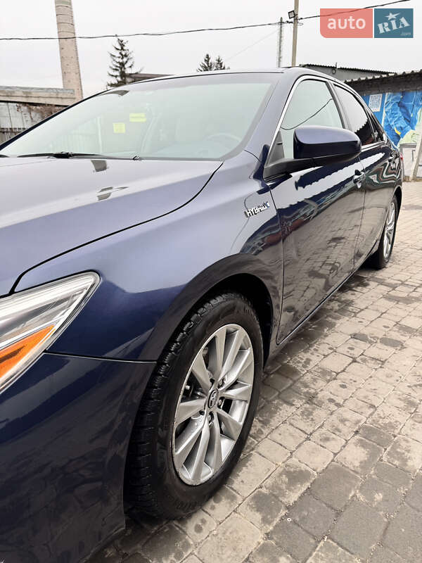 Седан Toyota Camry 2016 в Харкові