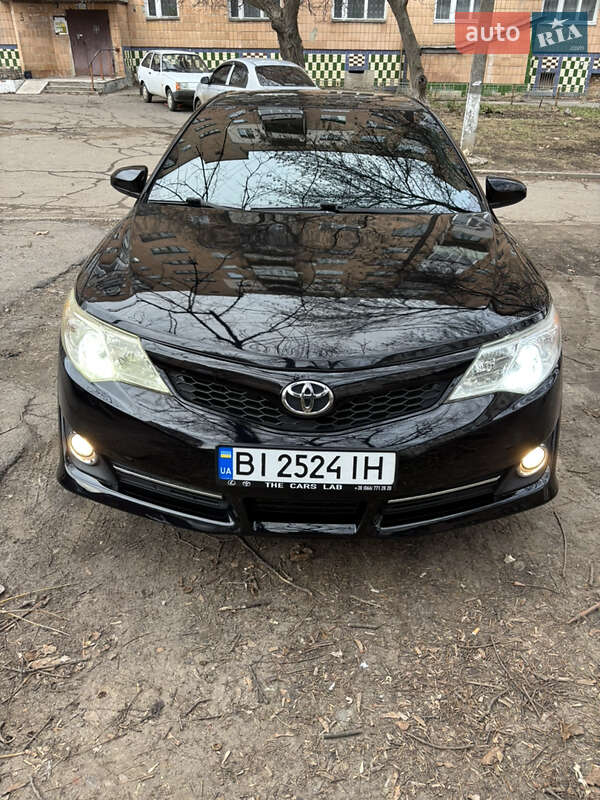 Седан Toyota Camry 2014 в Полтаві фото 15 Седан Toyota Camry 2014 в Полтаві
