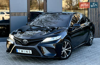 Toyota Camry 2017