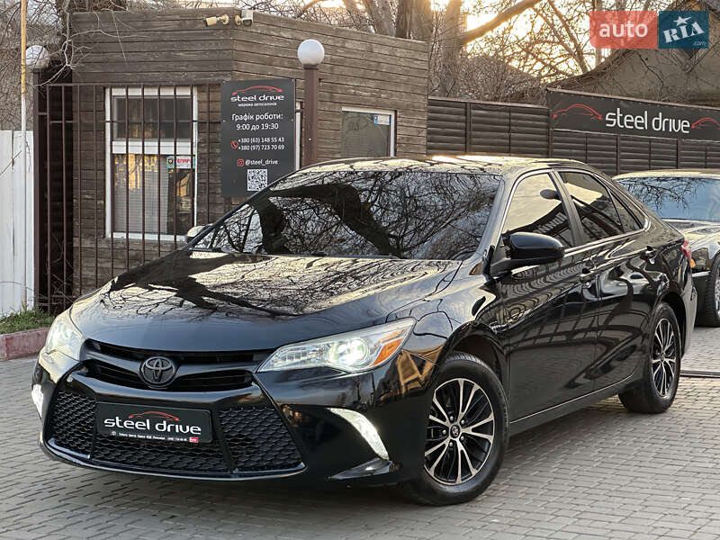 Седан Toyota Camry 2015 в Одесі