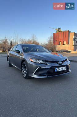 Седан Toyota Camry 2021 в Кривом Роге