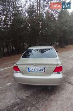 Седан Toyota Camry 2006 в Черкасах