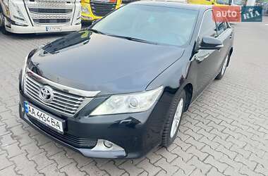 Седан Toyota Camry 2011 в Киеве