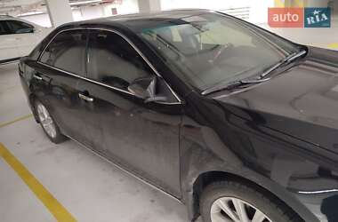 Седан Toyota Camry 2012 в Києві