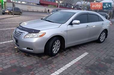 Седан Toyota Camry 2006 в Дніпрі