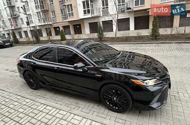 Седан Toyota Camry 2019 в 