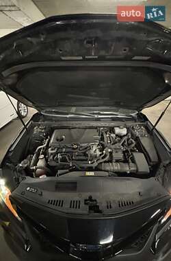 Седан Toyota Camry 2019 в 