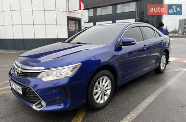 Toyota Camry 2015