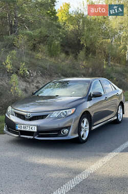 Седан Toyota Camry 2012 в Могилів-Подільському