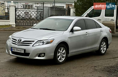 Седан Toyota Camry 2010 в Вінниці