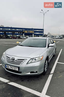 Седан Toyota Camry 2008 в Києві