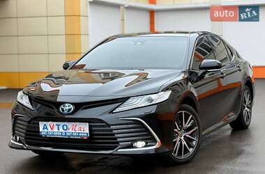 Седан Toyota Camry 2023 в Кривому Розі