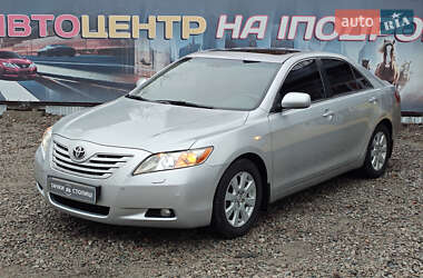 Седан Toyota Camry 2006 в Києві