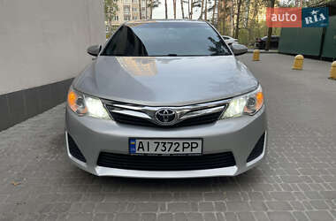 Седан Toyota Camry 2013 в Броварах