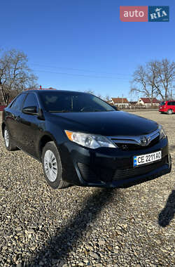 Седан Toyota Camry 2014 в Чернівцях