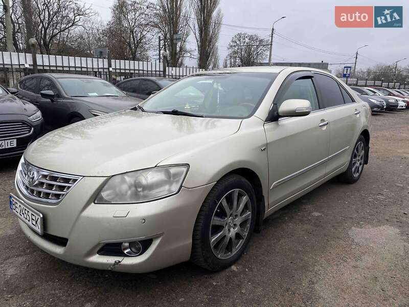 Седан Toyota Camry 2007 в Николаеве