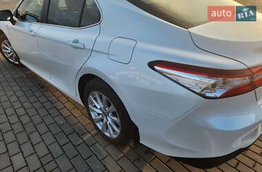 Toyota Camry 2020