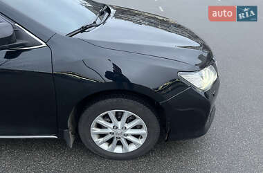 Седан Toyota Camry 2013 в Киеве